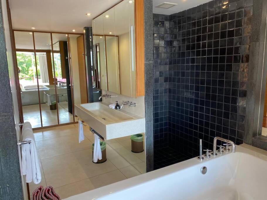 Beachfront 2 Bedroom Luxury Condo Chava Surin Εξωτερικό φωτογραφία